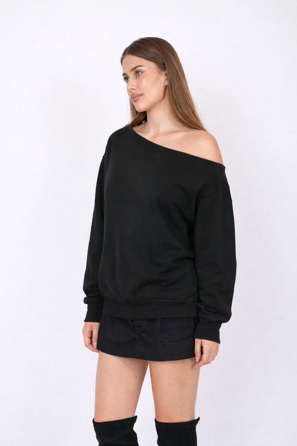 Oneshoulder in black