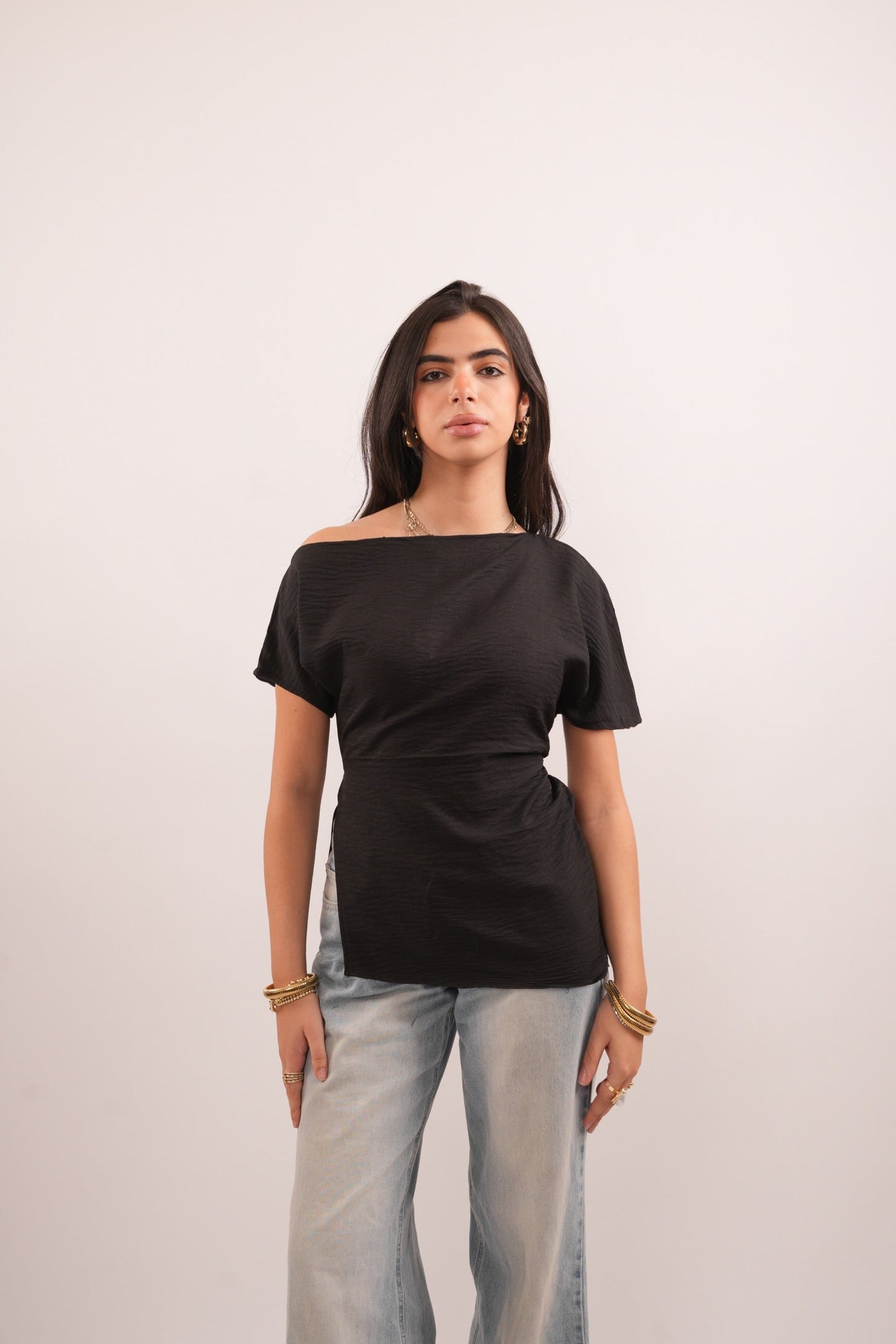Oneshoulder Blouse in black